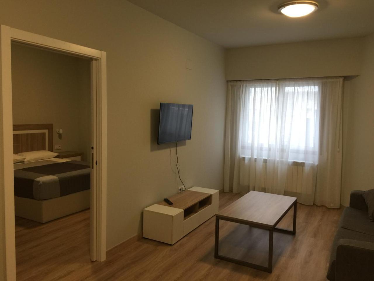 Hotel Селанова Екстериор снимка